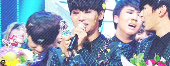 [VIXX] 끝을 바라 보고 있는 당신들에게 바칩니다 | 인스티즈