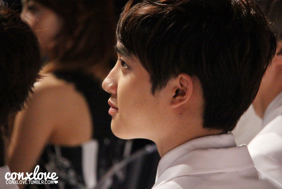 [EXO/경수] 무뚝뚝한 전교회장 도경수랑 사귀는썰 01 | 인스티즈