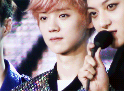 [EXO/징어] 하루 아침 사이에 몸이 바뀌어 있다는게 사실이가?(부제:나의 인기란) 02 | 인스티즈