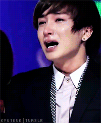 존나 서럽게 우는 아이돌들 | 인스티즈