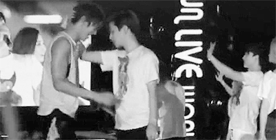 [EXO/찬백] 정략결혼 신랑 박찬열 신부 변백현 1 화 | 인스티즈