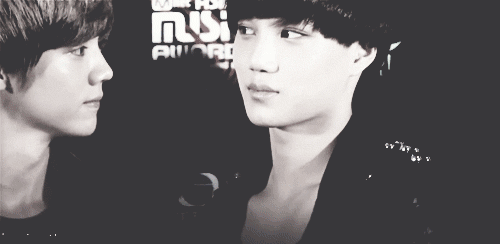 [EXO/종인] 츤츤돋는 츤데레랑 비밀연애하는썰(부제:숙제와급식밥) | 인스티즈