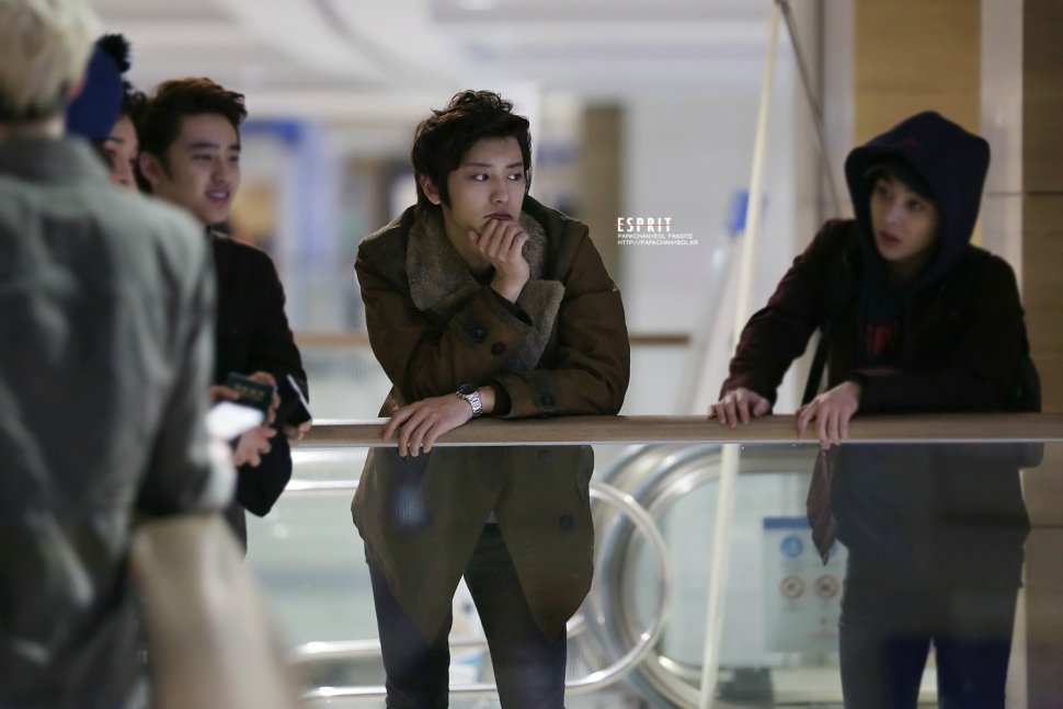 뿔테안경이 잘어울리는 남자아이돌.jpg | 인스티즈