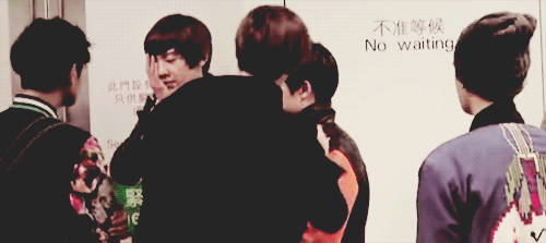 [EXO/카디] 짖지마, 옳지. 먹어! | 인스티즈