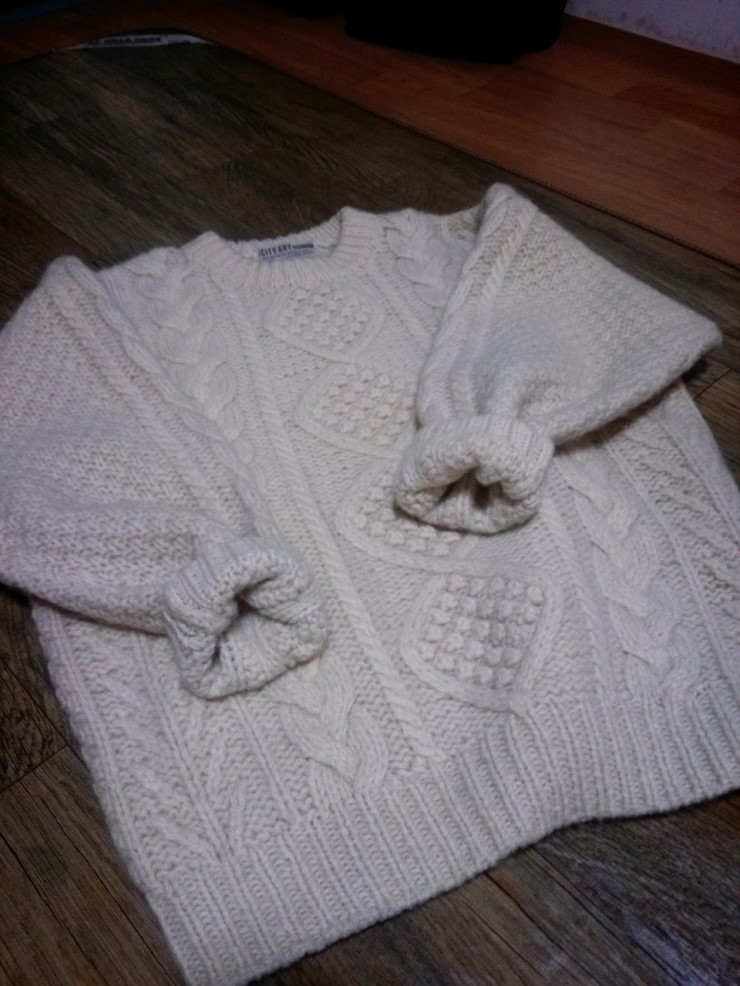 두꺼운니트 스웨터 겨울용 아이보리색 핸드메이드 니트 팝니다 | 인스티즈