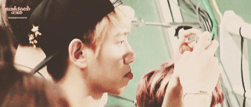 [EXO/찬백] 츤데레 같지만 알고보면 달달한 커플(부제:애교쟁이).katalk | 인스티즈