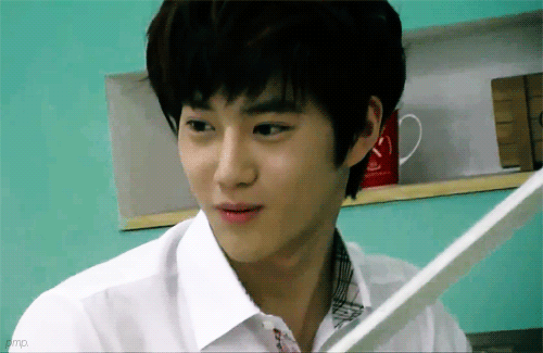 [EXO/징어] 편의점에서 음료수 사다가 12명에게 깔린 썰(돈준면이었다능>0<~) 2화 | 인스티즈