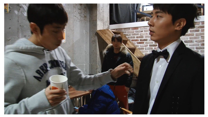 같은 그룹 멤버 기분나쁘게하기 甲 | 인스티즈