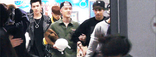 [EXO/종인세훈] 징어가 종인이랑 세훈이 친구인 썰 1 (부제: 내 사생2명) | 인스티즈