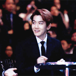 [EXO/백현] 버스에서 조는데 짝남이 배대준썰 ㅋㅋ | 인스티즈