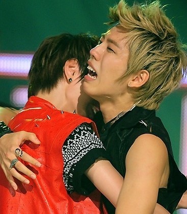 존나 서럽게 우는 아이돌들 | 인스티즈