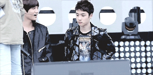 [EXO/카디] 넌씨눈 짝사랑기 (부제 ; 섹피주의) D | 인스티즈