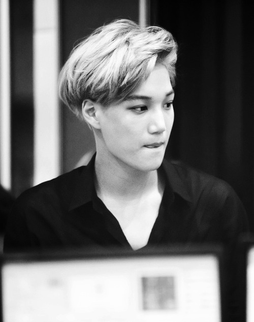 [exo일부/웬디] 나한테 덕후6명이 있는데 말이야 - 4(부제 : 눈치도 빠르고 행동도 빠른 경수) | 인스티즈