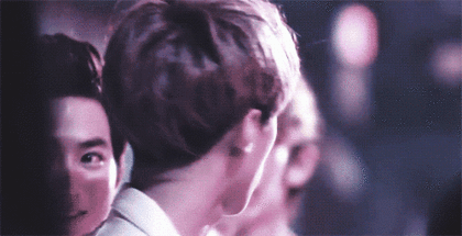 설레는 싱크짤, 소름돋고 싸이코패스같은 빙의짤, 그리고 미친듯이 아련한 상황움짤 모음.gif 1 | 인스티즈