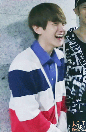 [EXO/징어] 김징어는 예쁘고 귀여우며 섹시할 뿐만 아니라 아름답다 01 (부제 : 전학생 김준면과 좇만한 박찬열) | 인스티즈