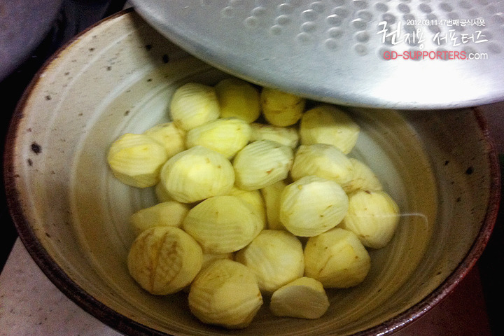 레알 멘탈 甲인 지드래곤 팬들의 조공 스케일.jpg (스압주의,정성주의,위엄주의) | 인스티즈