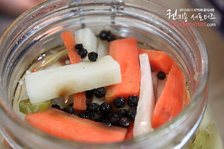 레알 멘탈 甲인 지드래곤 팬들의 조공 스케일.jpg (스압주의,정성주의,위엄주의) | 인스티즈