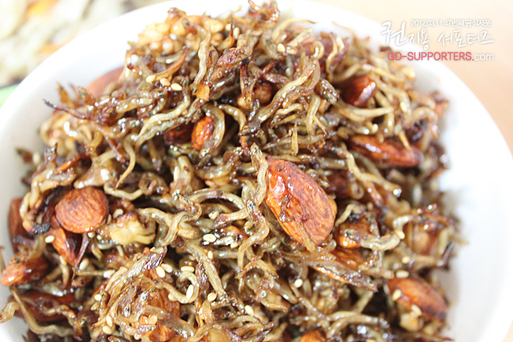 레알 멘탈 甲인 지드래곤 팬들의 조공 스케일.jpg (스압주의,정성주의,위엄주의) | 인스티즈