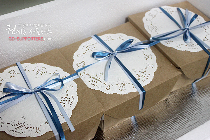 레알 멘탈 甲인 지드래곤 팬들의 조공 스케일.jpg (스압주의,정성주의,위엄주의) | 인스티즈