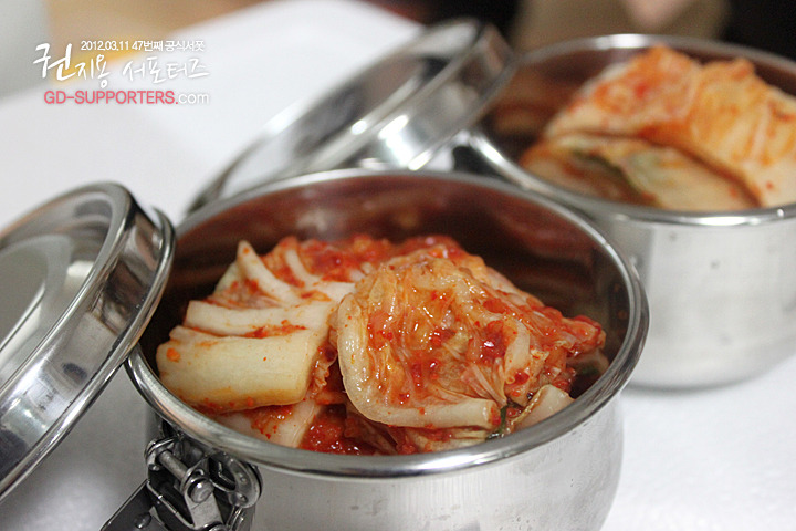 레알 멘탈 甲인 지드래곤 팬들의 조공 스케일.jpg (스압주의,정성주의,위엄주의) | 인스티즈