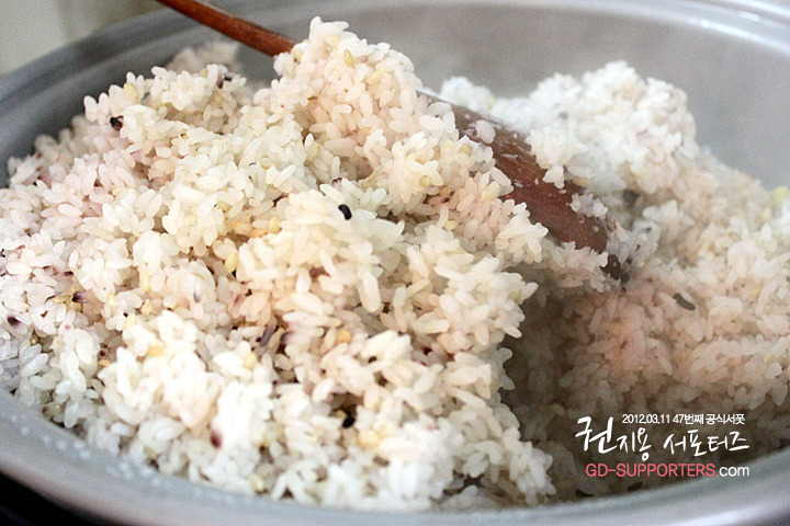 레알 멘탈 甲인 지드래곤 팬들의 조공 스케일.jpg (스압주의,정성주의,위엄주의) | 인스티즈