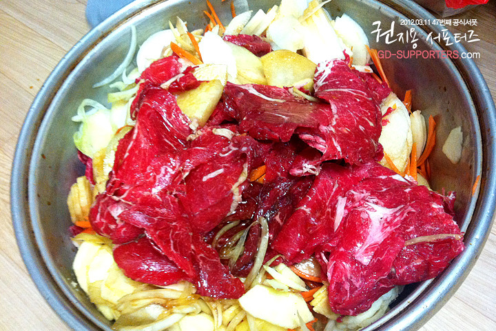 레알 멘탈 甲인 지드래곤 팬들의 조공 스케일.jpg (스압주의,정성주의,위엄주의) | 인스티즈