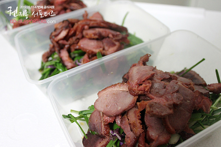 레알 멘탈 甲인 지드래곤 팬들의 조공 스케일.jpg (스압주의,정성주의,위엄주의) | 인스티즈