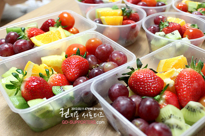 레알 멘탈 甲인 지드래곤 팬들의 조공 스케일.jpg (스압주의,정성주의,위엄주의) | 인스티즈