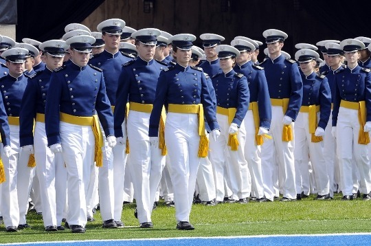 영화보다 더 화려한 미합중국 육군, 해군, 공군 사관학교 졸업식 | 인스티즈