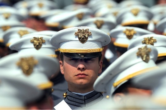 영화보다 더 화려한 미합중국 육군, 해군, 공군 사관학교 졸업식 | 인스티즈