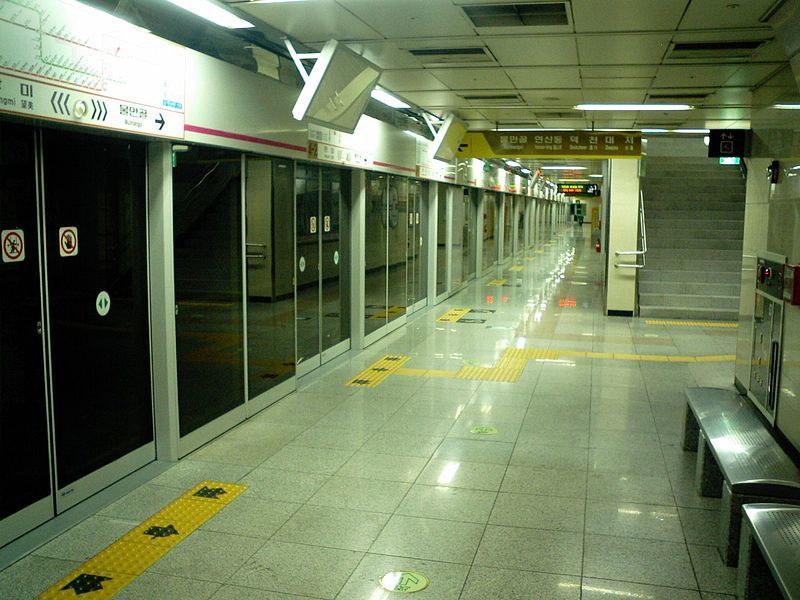 부산의 지하 8.9층 지하철역.jpg | 인스티즈