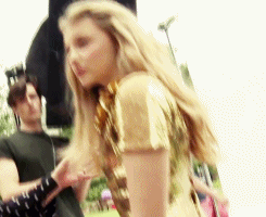 표정이 살아있는 17세 소녀 클로이 모레츠 | 인스티즈