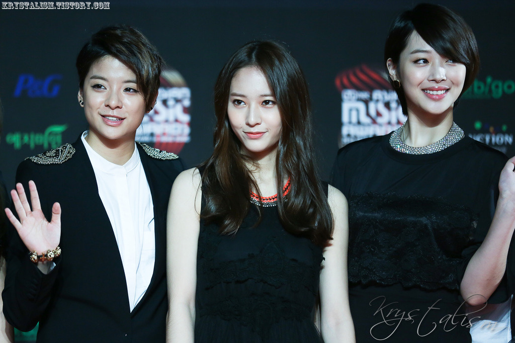 크리스탈 올블랙 ㅎㄷㄷㄷㄷㄷㄷㄷㄷ .jpg | 인스티즈