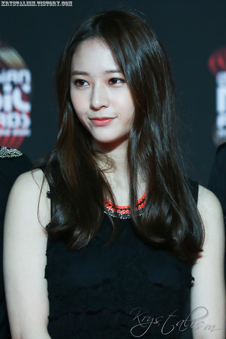 크리스탈 올블랙 ㅎㄷㄷㄷㄷㄷㄷㄷㄷ .jpg | 인스티즈