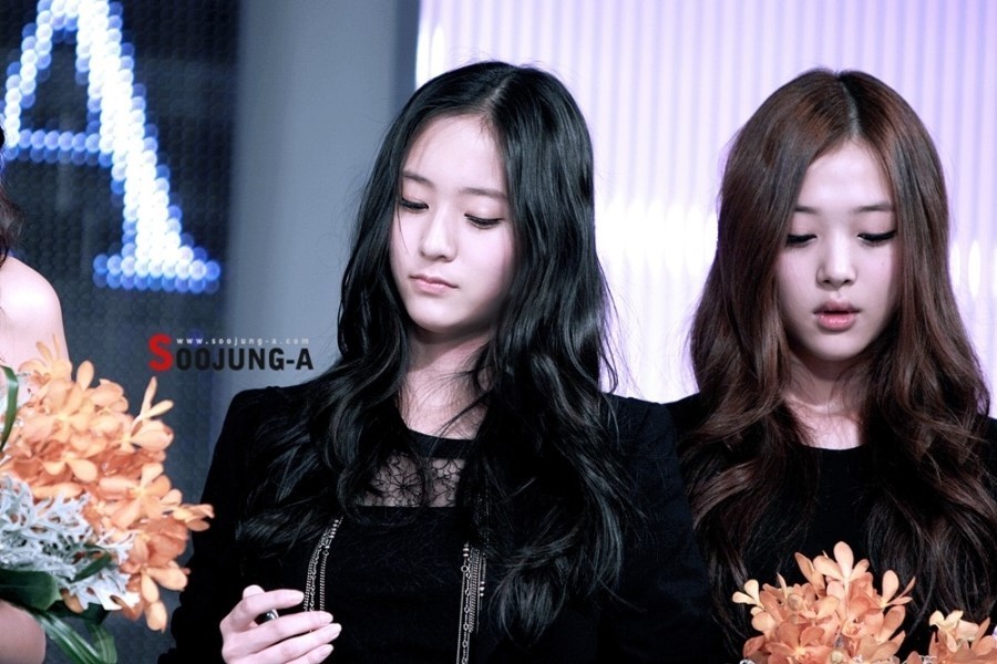 크리스탈 올블랙 ㅎㄷㄷㄷㄷㄷㄷㄷㄷ .jpg | 인스티즈