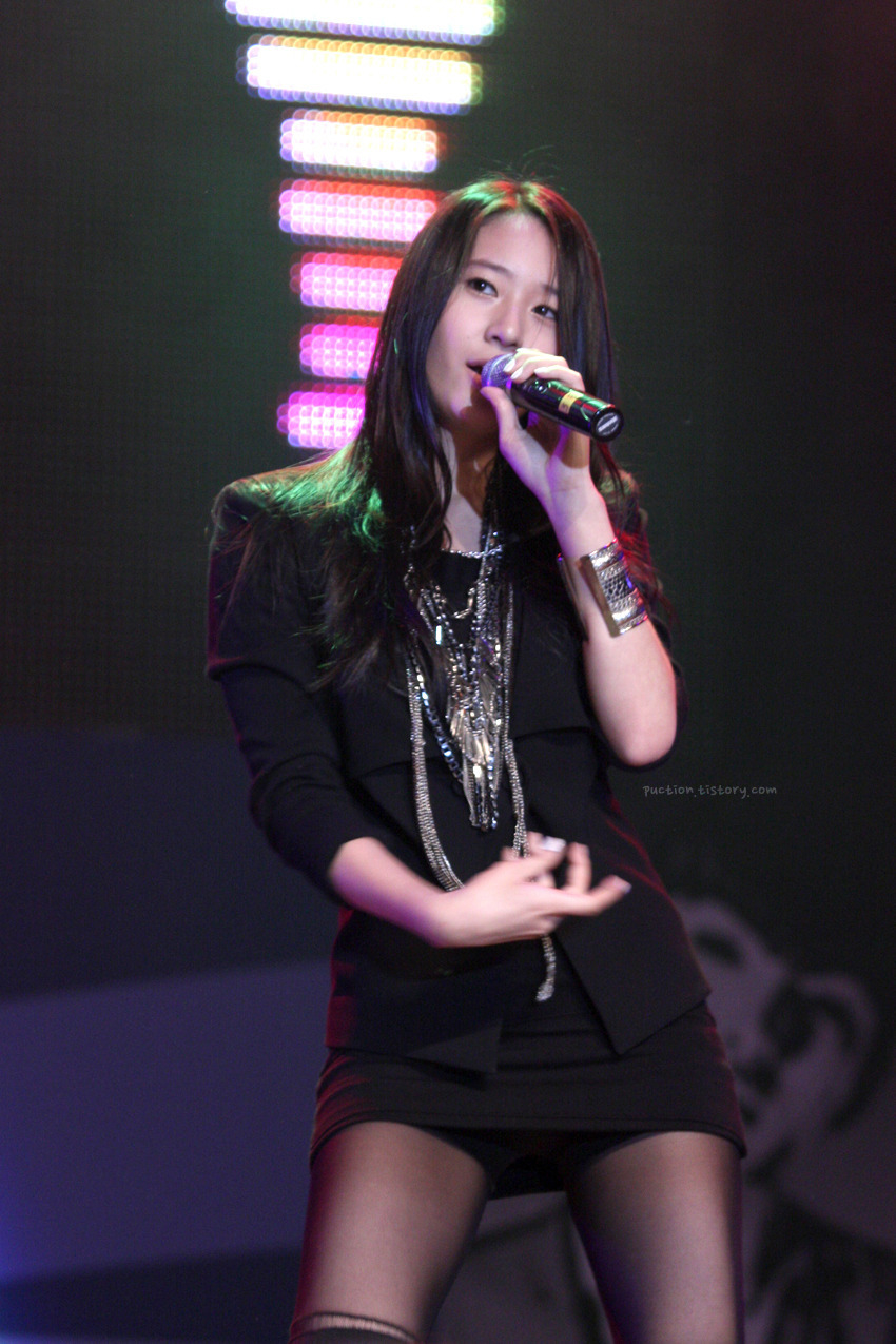 크리스탈 올블랙 ㅎㄷㄷㄷㄷㄷㄷㄷㄷ .jpg | 인스티즈