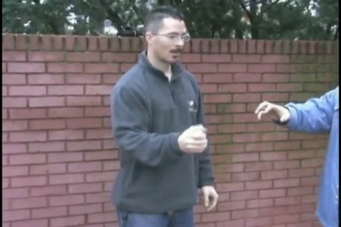 전세계에서 5명만 쥘 수 있는 '악력기' (가장 악력이 강한 남자) | 인스티즈