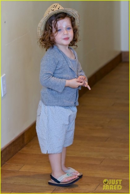 할리우드 유명 인사 레이첼 조의 반저매력 쩌는 아기.jpg | 인스티즈