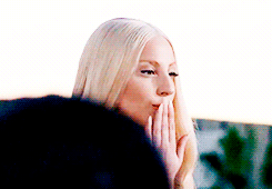 며칠 전 AMA에서 여신 포스 쩔었던 레이디 가가.jpg | 인스티즈