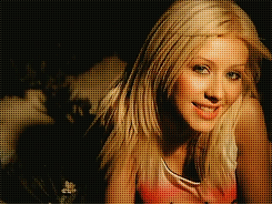 18일(수), 크리스티나 아길레라(Christina Aguilera) 생일 | 인스티즈