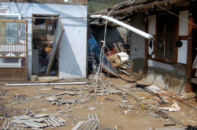 2003년 영남지방을 관통한 태풍 매미.jpg | 인스티즈