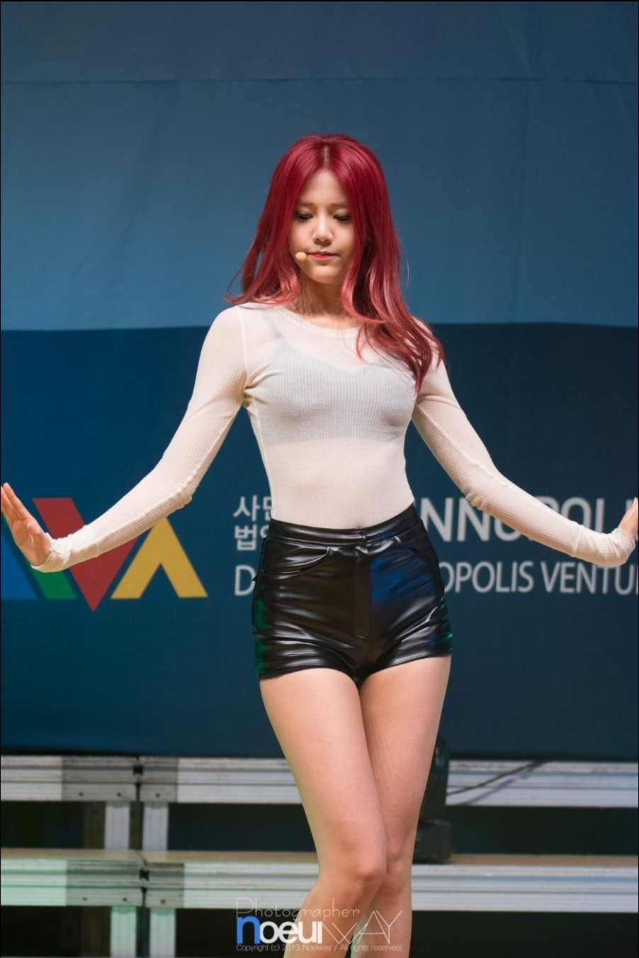 AOA 혜정 짧은치마 검스 ㅎㄷㄷ... | 인스티즈